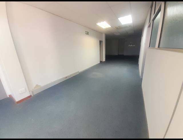 480M² OFFICE RENTED IN WALMER